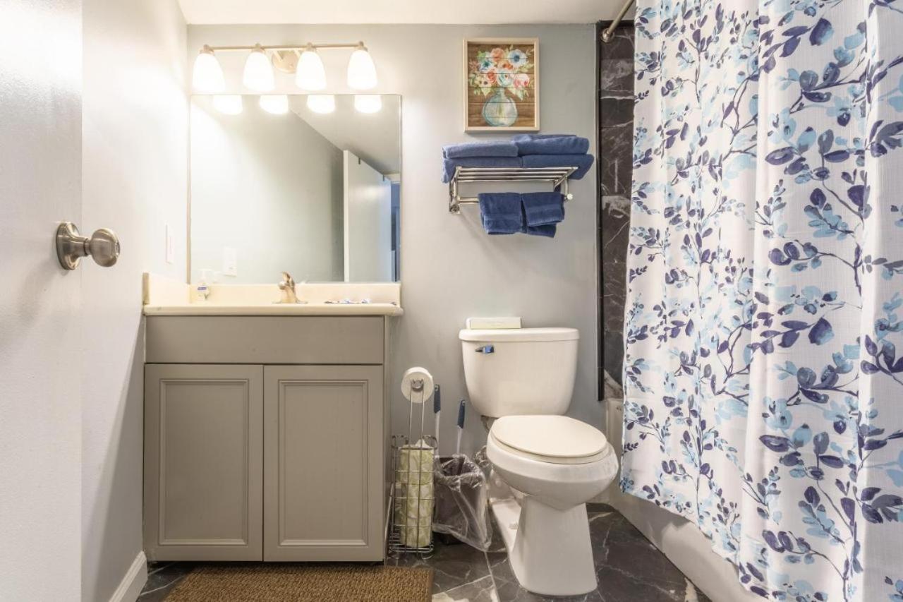 Family Bear Condos, Full King Suite, Kitchen, Pool Access Unit 103 Gatlinburg Eksteriør billede